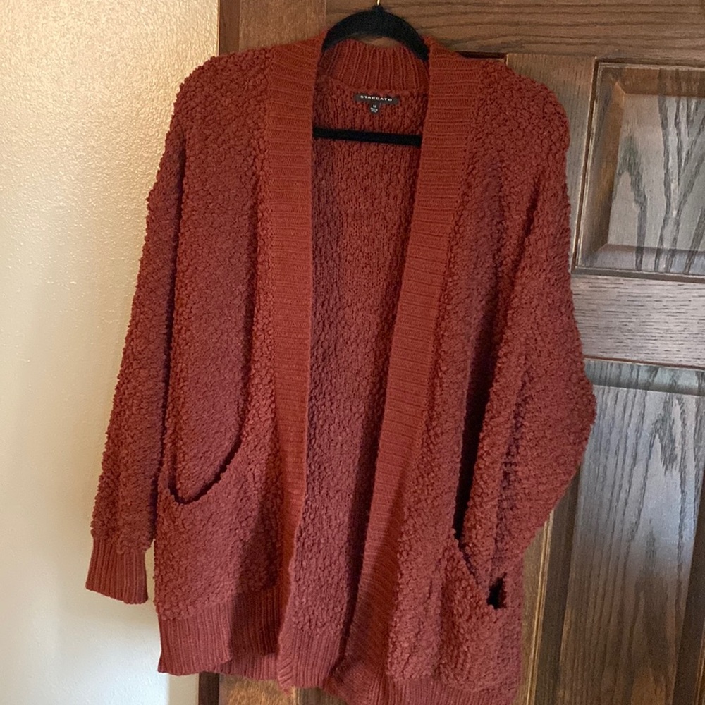 Cozy burgundy/maroon chunky cardigan. Size M